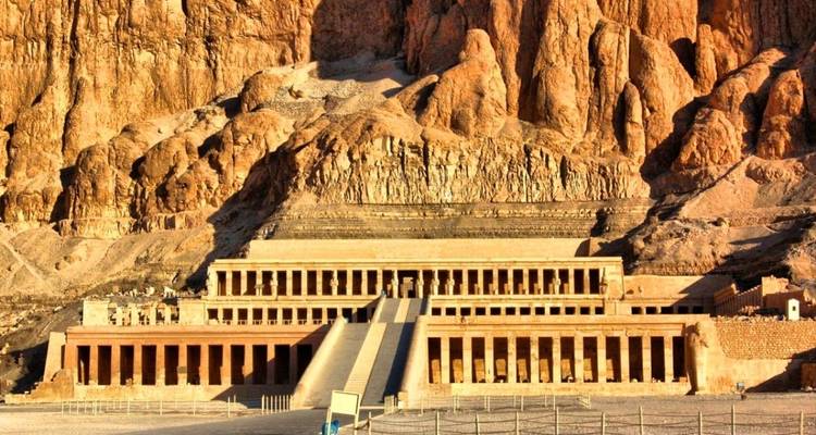 Expedición a las maravillas de la Antigüedad en Egipto y Jordania - Pharaohn Tours 8