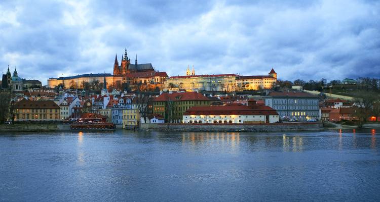 CENTRAL EUROPEAN CULTURE - Kompas 6