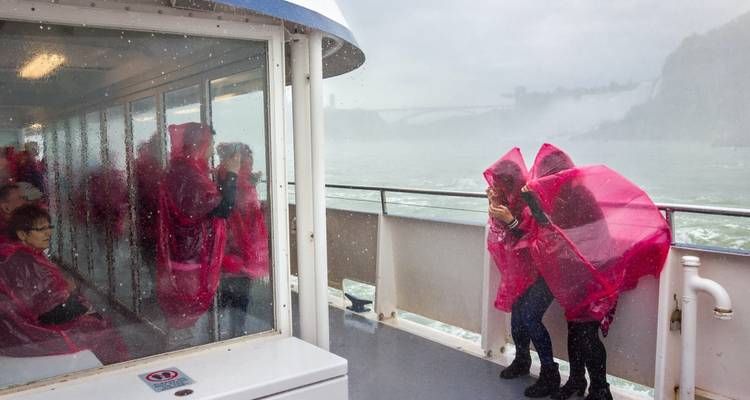 3 - Day Niagara Falls USA & Canada Combo Tour - Global Conquest 3