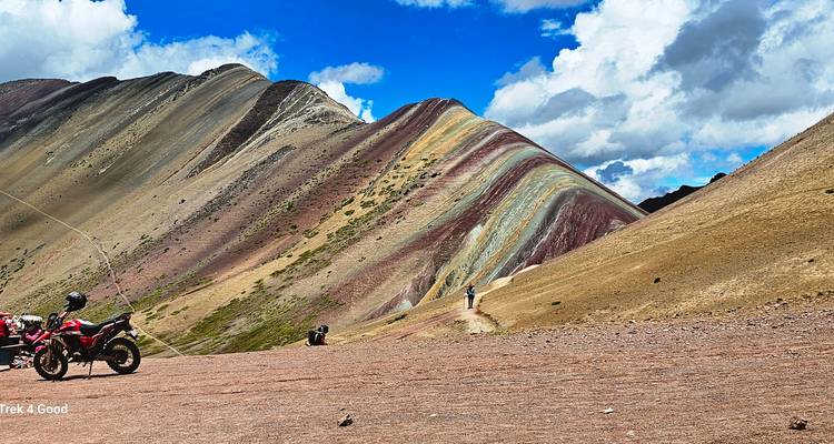 Montaña del Arcoíris (Vinicunca): circuito en grupo en cuatrimoto - Peru Trek 4 Good 9