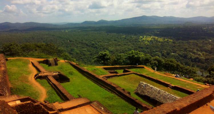 Circuit de 03 jours à Sigiriya, Kandy, Nuwara Eliya, Ella et Udawalawe - Apple Vacations Pvt Ltd 6