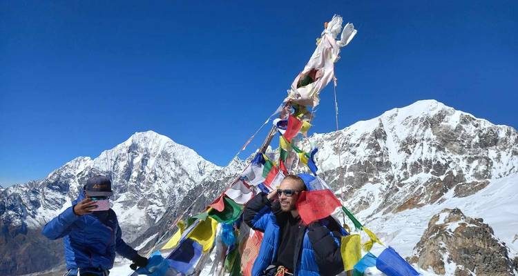 Escalada al pico Yala - White Hill Adventure Treks and Expedition Pvt Ltd 2