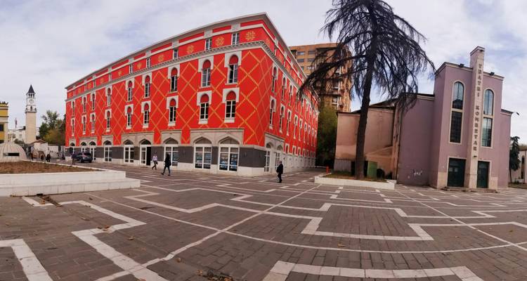 Visite à pied de Tirana ; Histoire et culture - Choose Balkans 9