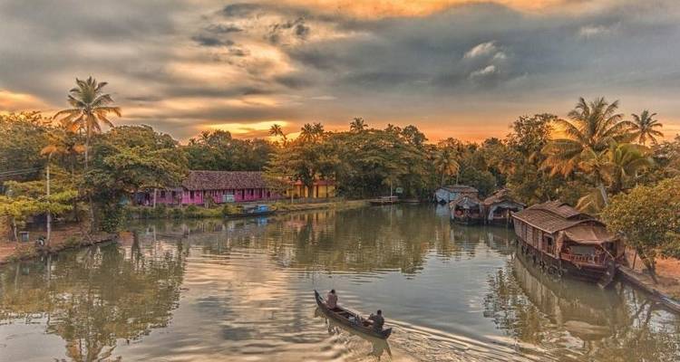 Kerala Backwaters & Hillstations - Encounters Travel 5