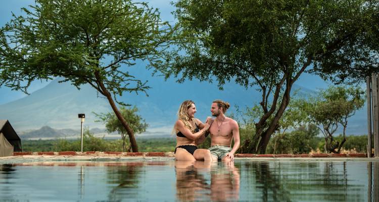 From Arusha 8 days Safari Serengeti Round Trip :  Tarangire, Lake Natron,Ngorongoro - Beach and Safari Holidays 2