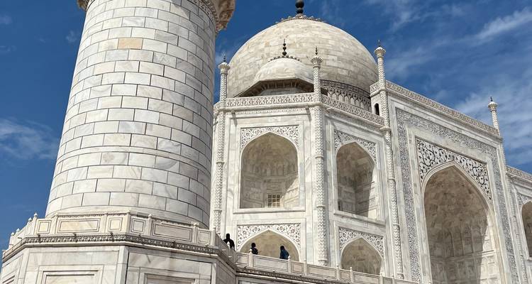 Taj Mahal y joyas de Madhya Pradesh con el Parque Nacional de Bandhavgarh , Orchha y Khajuraho - K K Holidays N Vacations  1