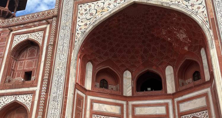 Taj Mahal y joyas de Madhya Pradesh con el Parque Nacional de Bandhavgarh , Orchha y Khajuraho - K K Holidays N Vacations  4