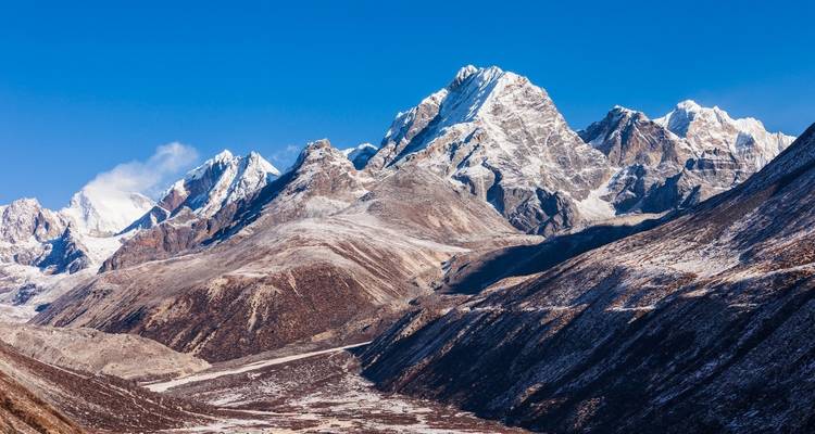 Expedición al Pico Lobuche - AlpWander Adventures Pvt. Ltd. 1