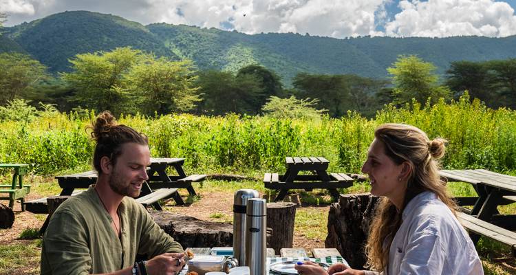 Desde Arusha Gran Expedición Safari de 14 Días en Tanzania: Tarangire,Serengeti, Lago Manyara - Beach and Safari Holidays 1