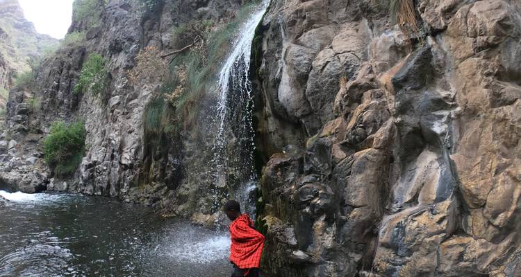 From Arusha : 14 Days Serengeti,L.Natron,L.Manyara Safari Northern Circuit Roundtrip Complete - Beach and Safari Holidays 10