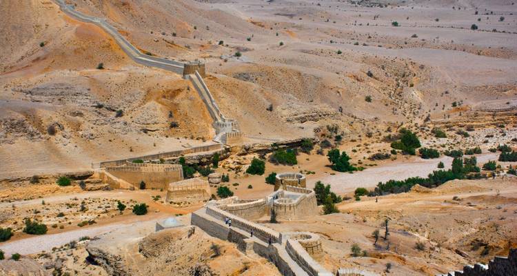 Indus Domes, Deserts & Islamabad - Oasis Overland 2