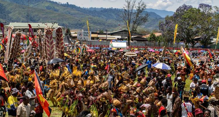 Goroka Festival and Asaro Mudmen Day trip 5-night Tour - Klerht Cove - Indigo Safaris 3