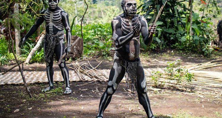 Goroka Festival and Asaro Mudmen Day trip 5-night Tour - Klerht Cove - Indigo Safaris 6