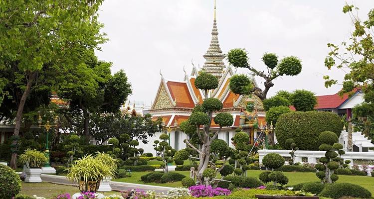 Escapada de 4 días a Bangkok que incluye el Mercado Flotante de Amphawa y el Parque Nacional de Erawan - STM Tours LLC 2