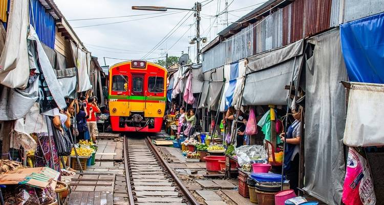 Escapada de 4 días a Bangkok que incluye el Mercado Flotante de Amphawa y el Parque Nacional de Erawan - STM Tours LLC 4