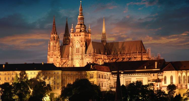 CHRISTMAS MARKETS OF HABSBURG CAPITALS - Kompas 6