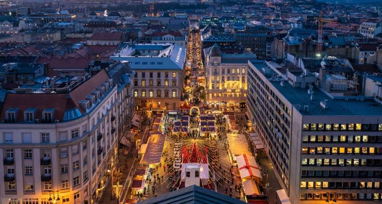 CHRISTMAS MARKETS OF HABSBURG CAPITALS - Kompas 7