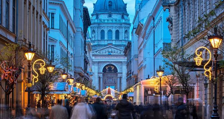 CHRISTMAS MARKETS OF HABSBURG CAPITALS - Kompas 8