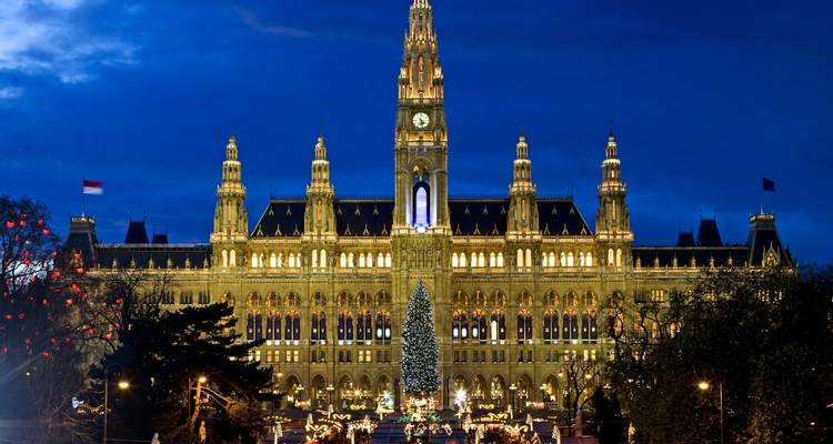 CHRISTMAS MARKETS OF HABSBURG CAPITALS   - Kompas 2