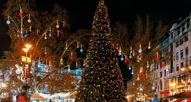 CHRISTMAS MARKETS OF HABSBURG CAPITALS   - Kompas 9