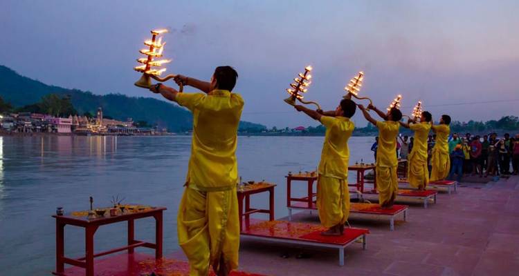 Excursión espiritual de 2 días a Haridwar desde Delhi - Yoganshi Travel 2