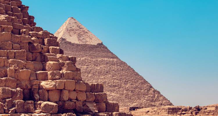 Excursión Privada: Pirámides de Guiza, Esfinge, Museo Egipcio con Paseo en Camello y Almuerzo - Egypt Gift Tours 7