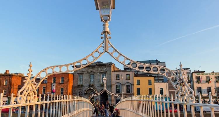 5 jours à Dublin avec la Chaussée des Géants, les Falaises de Moher, la ville de Galway et les châteaux de Cahir - STM Tours LLC 2
