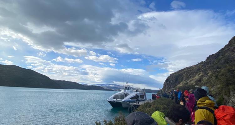 Patagonia: W Trek, Perito Moreno & El Chaltén - Unu Raymi Expeditions 10