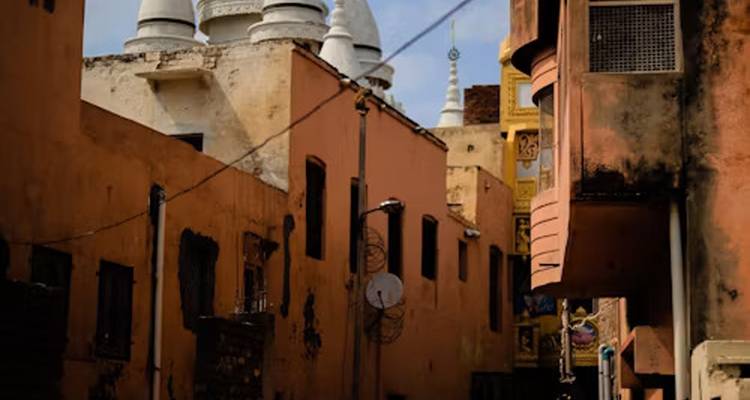 Desde Delhi: Excursión de 3 días a Mathura y Vrindavan -  Taj Voyages Tours  5