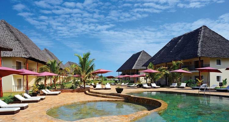 5Días, 4Noches Safari por el Parque Nacional de Amboseli y Vacaciones en la Playa de Diani - Gracepatt Ecotours Kenya 6