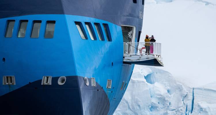 Highlights of the Southern Spring 9D/8N - Albatros Expeditions 2