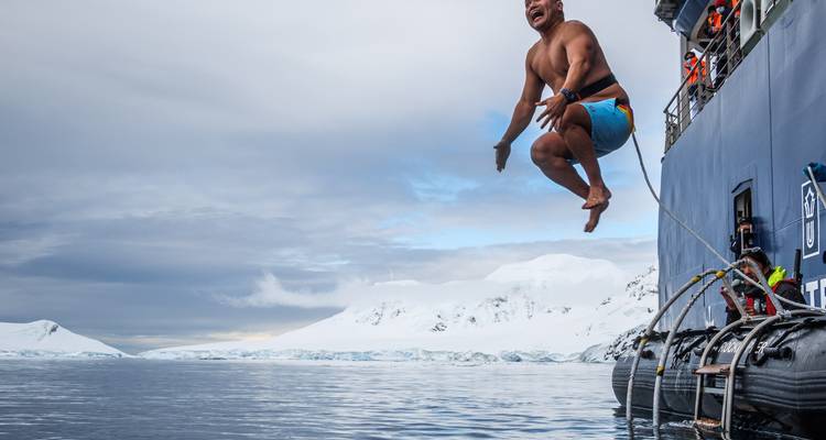 Highlights of the Southern Spring 9D/8N - Albatros Expeditions 8