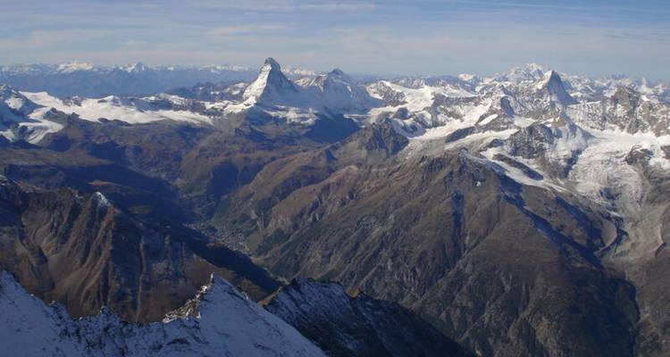 15% de descuento -[Autoguiado] Aventura en Suiza en 9 días - (Zúrich, San Gall/Appenzell, Interlaken y Lucerna): Rebajas de Navidad y Año Nuevo - WiseYatra 2