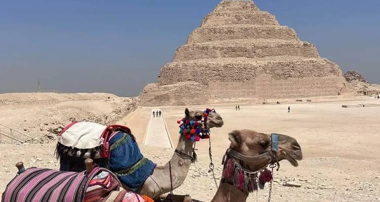 Vive la Magia de El Cairo: Circuito Privado de 3 Días a las Pirámides de Guiza, Saqqara, Museos y mucho más con Almuerzo - Egypt Gift Tours 7