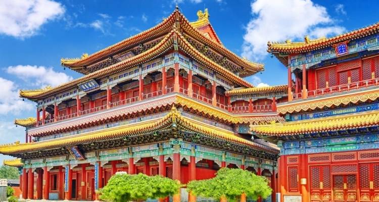 Een felgekleurde traditionele Chinese bouw.