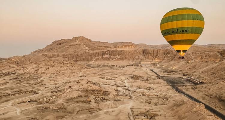 Croisière de 4 jours et 3 nuits d'Assouan à Louxor, y compris Abou Simbel et la montgolfière, en avion depuis Le Caire - Egypt Gift Tours 1