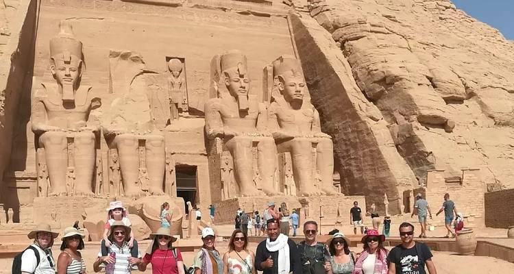 Crucero de 3 noches por el Nilo de Luxor a Asuán y Abu Simbel en tren nocturno ida y vuelta desde El Cairo - Egypt Gift Tours 1