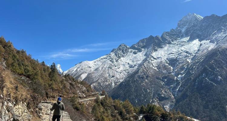 Trek au camp de base de l'Everest en voiture - Glorious Himalaya Trekking Pvt. Ltd. 1