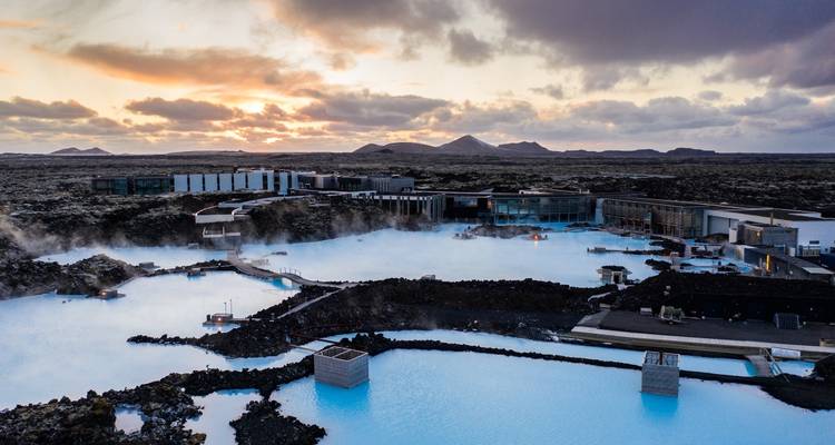 Circuit de 4 jours avec escale en Islande : Lagon bleu, Cercle d'or et aventure à Reykjavik - Snaeland Travel 2