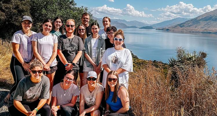 Delve Deep: New Zealand South Island - Topdeck 1