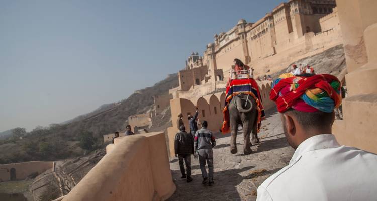 Group Tour: Golden Triangle of India, Varanasi & Rishikesh with Superior Hotels - MTA Destination Management Company 3