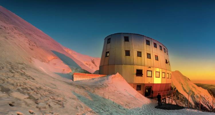 High Altitude Week with Ascent of Mont Blanc via the Normal Route - World of Mountains GmbH 1
