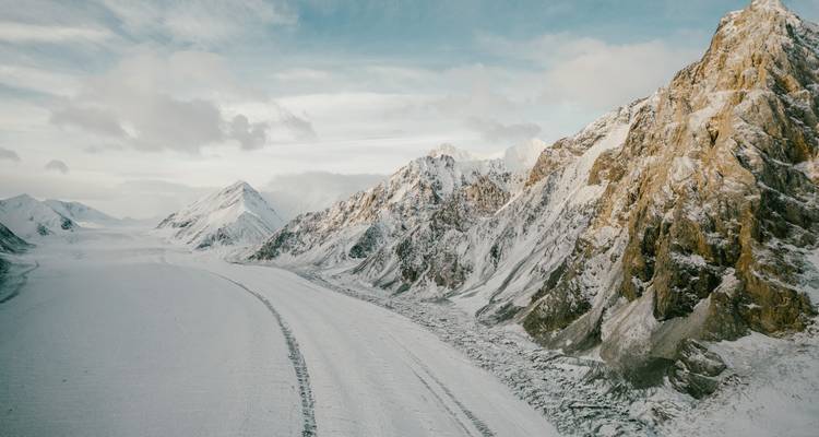 La magie hivernale de Kluane : Aurores, raquettes et sérénité depuis Vancouver - Landsby 6