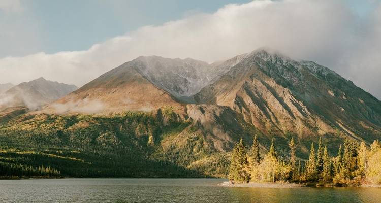 Retraite bien-être au pied du parc national de Kluane depuis Vancouver - Landsby 1