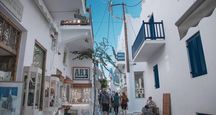 MINOS: Athens, Mykonos, Santorini, Crete, and Heraklion (+sightseeing in Athens) - Greca 6