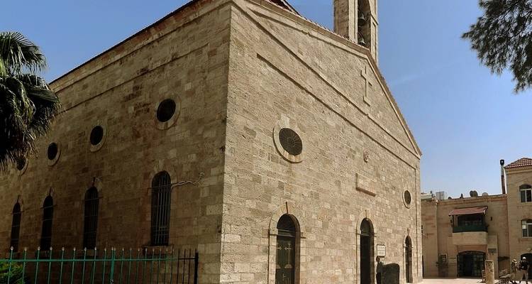 Äußeres einer historischen Kirche