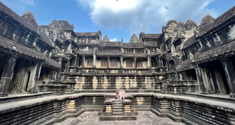 Excursión en Bicicleta por Angkor Wat al Amanecer con Comida Incluida - The Guide Cambodia Travel 4