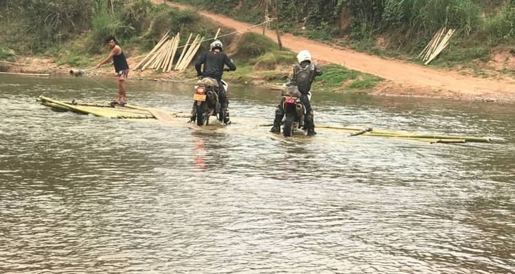 Fascinante circuito en moto de Luang Prabang a Nongkhiaw, Luang Namtha, Pak Beng - DNQ Travel 7