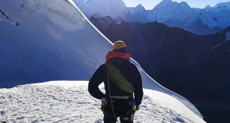 Vuelo y transporte de Ramechhap a Lukla - White Hill Adventure Treks and Expedition Pvt Ltd 3