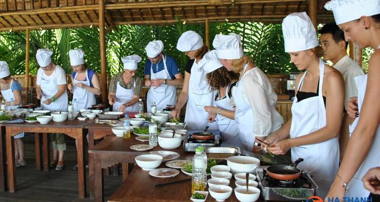 Vietnam Theme Tour Culinary Discovery 8 Days/ 7 Nights - Ideal Travel Asia 2
